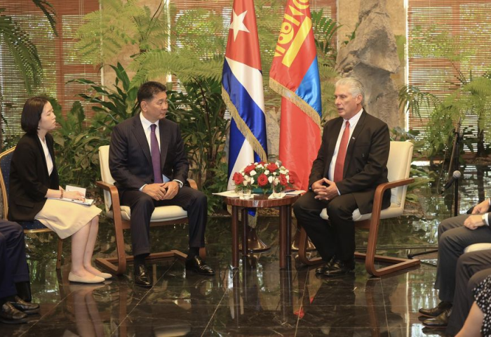 Монгол Улсын Ерөнхийлөгч У.Хүрэлсүх Бүгд Найрамдах Куба Улсын Ерөнхийлөгчтэй уулзав