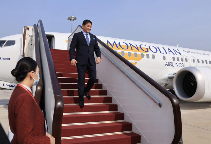 Монгол Улсын Ерөнхийлөгч У.Хүрэлсүх “Бүс ба Зам” дээд түвшний чуулга уулзалтад оролцохоор Бээжин хотод хүрэлцэн ирэв