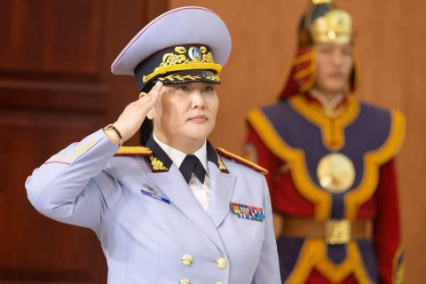 Монгол Улсын анхны эмэгтэй Бригадын Генерал Г.Болорыг товч танилцуулъя
